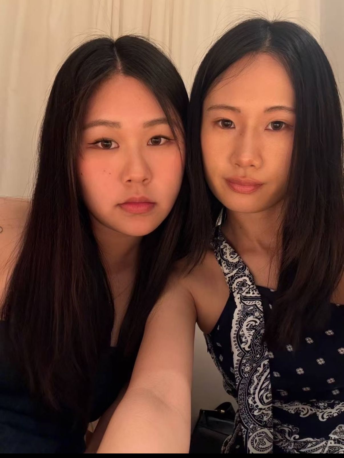 Foto con Wuxin
    </div>

    <div class=